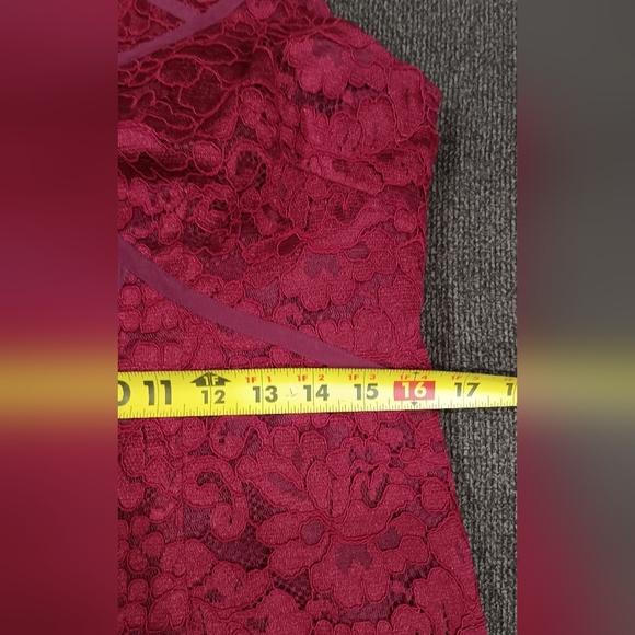 Gorgeous Burgundy Lace Cocktail Dress Sz 12 - Picture 8 of 12
